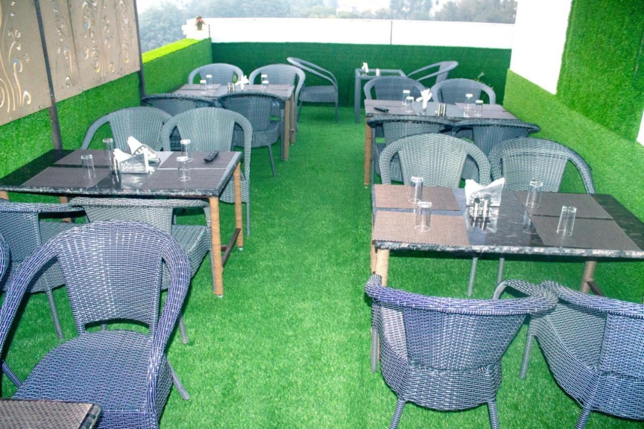 Ddr Hotel Residency Gurgaon Bagian luar foto